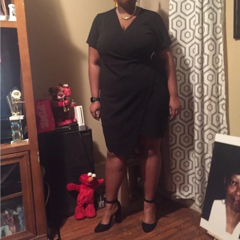 ALMOST FAMOUS Black Asymetrical Faux Wrap Plus-Sized Dress - Picture 5 of 6